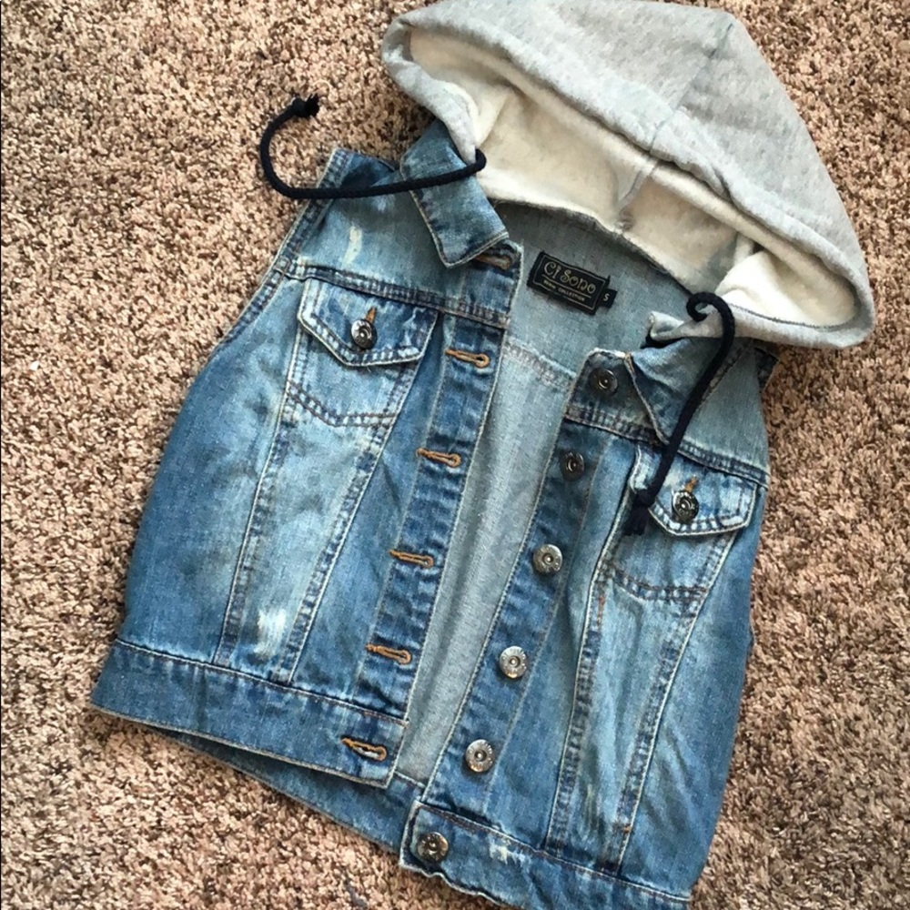 Short jean vest